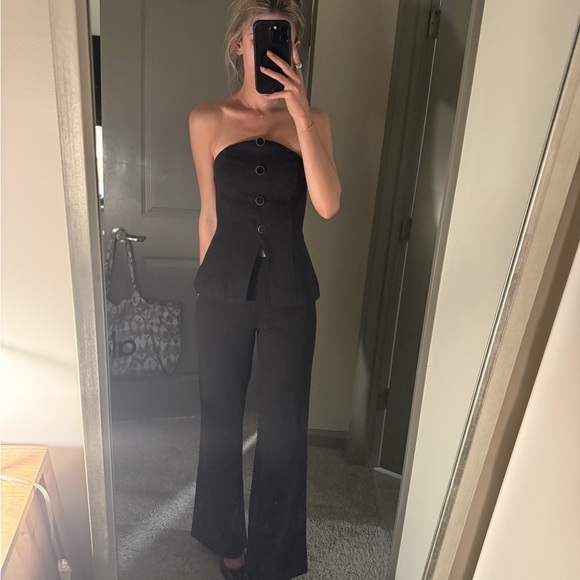 Reformation Set - Picture 2 of 2